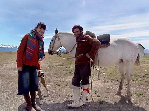 ガウチョより白馬に惚れた2012年冬。またこの地へ行ってアンデス山脈を眺めながら騎乗してみたいです。