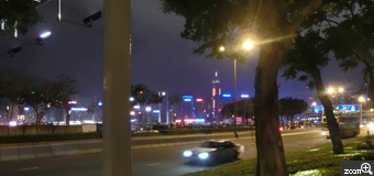 くるりん／愛知県名古屋市　「HONG-KONG HIGHWAY！」　香港の夜も、光がまぶしい