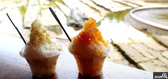 ちゃちゃ／愛知県豊田市　「夏はやっぱりカキ氷！！」　名古屋の日本庭園 白鳥庭園です。水辺を見ながら食べるカキ氷は最高でした！！やっぱり夏はカキ氷を食べなきゃですねー！