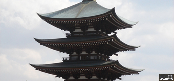 ぱるる／愛知県名古屋市　「春のお散歩」　日泰寺です。きれいな塔。