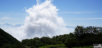 yofu／愛知県東海市　「湧き上がる雲」　標高約2600メートル、目の前で雲の形が変わっていくのが見えました。