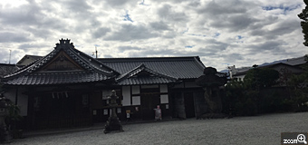 優希／奈良県大和高田市　「古き良き？」　神社で撮りました