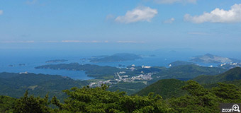 忠太郎／岐阜県土岐市　「朝熊山からの展望（伊勢の町を眼下に）」　天気がいいと富士山が見える展望が最高です