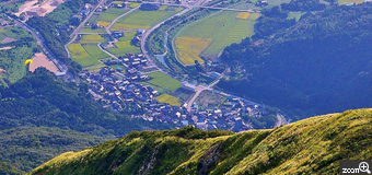 健知／愛知県稲沢市　「夏の思い出」　夏の伊吹山の雰囲気が伝われば嬉しいです。　伊吹山よりの眺望です。