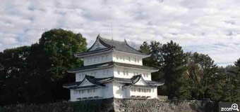 ひろし／愛知県名古屋市　「名古屋城西北隅櫓」　お堀ぶらぶら。雲と名城が素敵だ。
