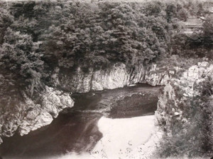 永源寺ダムが完成し、現在は見ることができない愛知川上流の風景写真