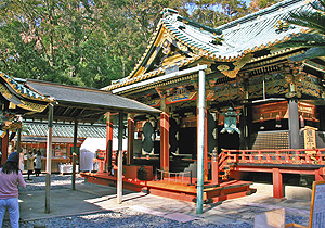 江戸初期の代表的建造物で国宝の久能山東照宮の社殿＝いずれも静岡市清水区で