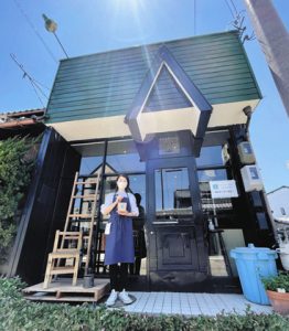 空き店舗をリノベーションし６月にオープンするかき氷スタンド「ＣＯＣＯＮ」＝岐阜市上大久和町で
