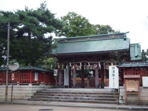 金沢市の尾崎神社＝いずれも金沢市で